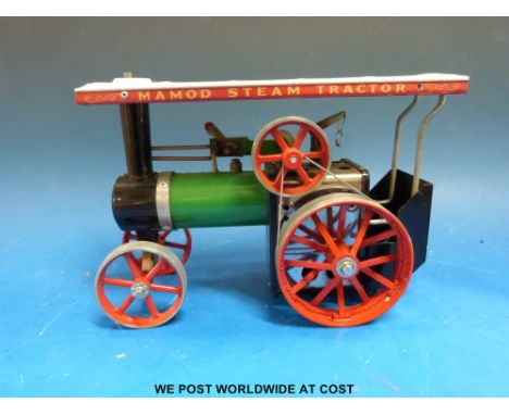 A boxed Mamod T.E.1.A traction engine