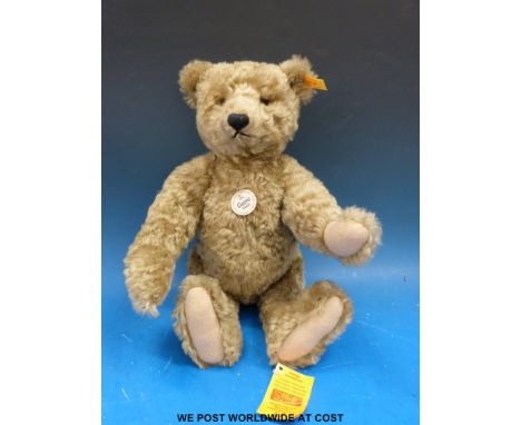 Steiff Classic 1920 teddy bear with blonde mohair and growler (in original box)