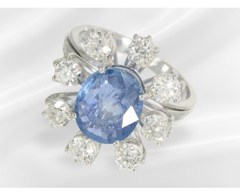 Ring: hochwertiger Saphir/Diamantring, schöner Ceylon-Saphir von ca. 3,5ct: Ca. Ø17mm, RG53, ca. 6,3g, 18K Weißgold, Ringkopf