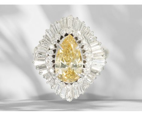 Ring: einzigartiger Ballerina Platinring mit hochwertigem Diamantbesatz, Mittelstein 2,1ct Fancy: Ca. Ø 17mm, RG 53, ca. 13,8