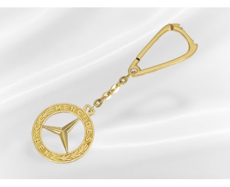 Anhänger: luxuriöser, massiv goldener vintage Schlüsselanhänger, Mercedes Benz, 70er Jahre: Ca. 9,5cm lang, ca. 23g, 18K Gold