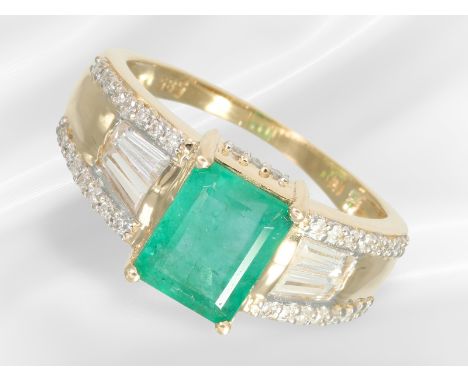 Ring: vintage Smaragdring mit einem Smaragd von ca. 2ct: Ca. Ø 19mm, RG 59, ca. 5g, 14K, Gelbgold, tiefgrüner Smaragd von ca.