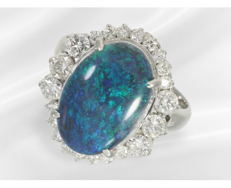 Ring: sehr wertvoller Brillant/Opal-Ring, Platin, Black-Opal von 5,16ct: Ca. Ø 16,5mm, RG 52, ca. 9g, massiv Platin, Ringkopf