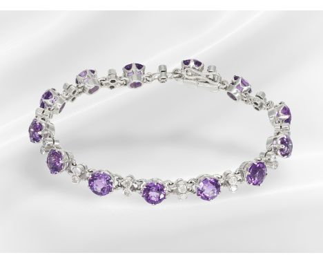 Armband: vintage Amethyst-Armband, 18K Weißgold: Ca. 17,5cm lang, ca. 7,5mm breit, ca. 20,5g, 18K Weißgold, doppelte Sicherhe