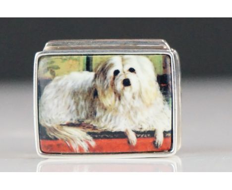 Silver pillbox with enamel image of a dog 