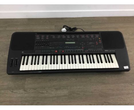 YAMAHA KEYBOARD, RSR-5700106cm wideItem has not been tested
