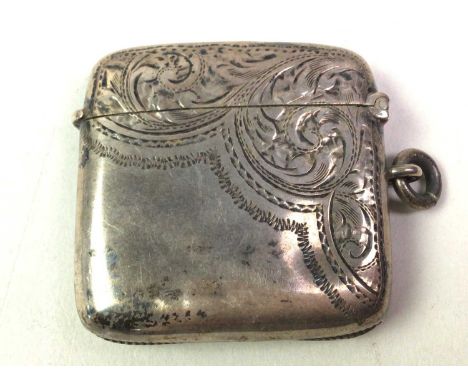 TWO SILVER VESTA CASES, ALONG WITH FURTHER ITEMS comprising a plated vesta, a silver patch box, a white metal sconce marked f