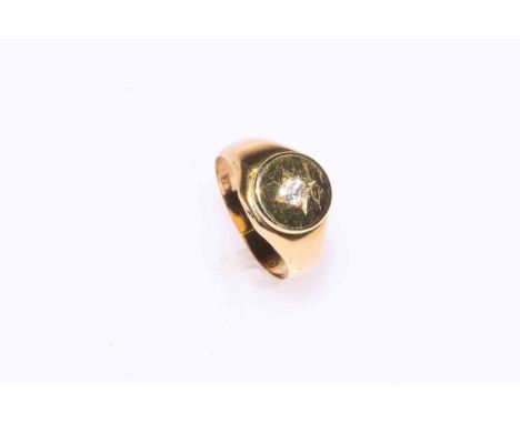 Gents 18 carat gold and diamond ring, size O.