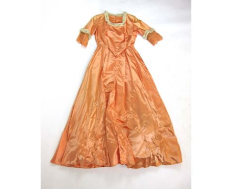 Gilbert and Sullivan interest - A king of Barataria cloak along with four other costumes from the operas