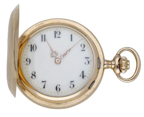 Swiss. A small gold hunting cased keyless watch, circa 1900. Movement: cylinder escapement. Dial: enamel,  Arabic numerals. C