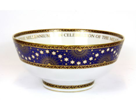 A limited edition 1251/2000 Spode millennium collection bowl, Dia. 26cm.