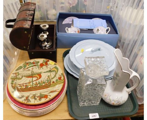 A Wedgwood Celebration of the Millennium boxed cups and saucers, depicting evens throughout the Millennium including The Beat