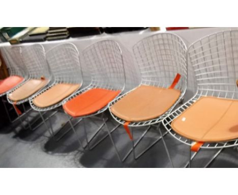 Set of six wire chairs by Harry Bertoia with vinyl seats, Model No. 420C, circa 1950/52