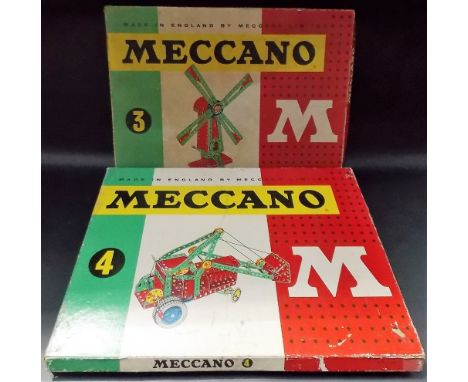 Vintage Meccano No. 3 windmill set and No. 4 digger set, both boxed(we do not guarantee the completeness of sets)