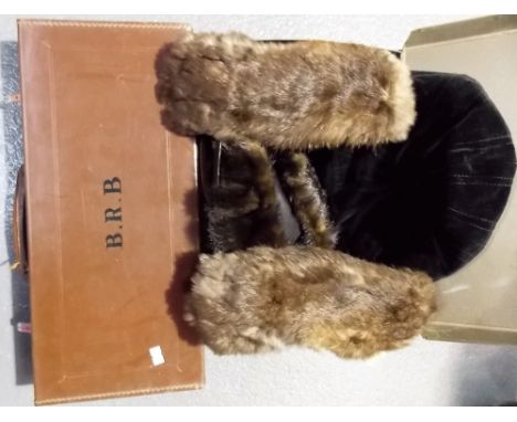 Vintage ladies fur cape together with a pair of ladies fur gloves etc 