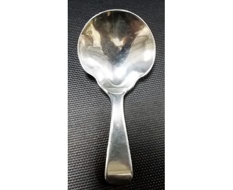 William IV silver caddy spoon of plain form, London 1833, weight 13g approx