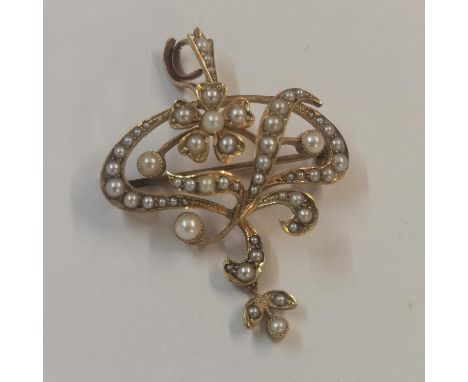 An Edwardian seed pearl, yellow metal brooch in floral design, 5.8g, Location: CAB 
