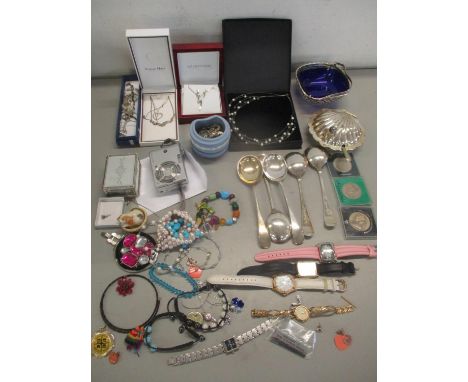 A mixed lot to include silver plate, a digital camera, costume jewellery including silver jewellery and other items 