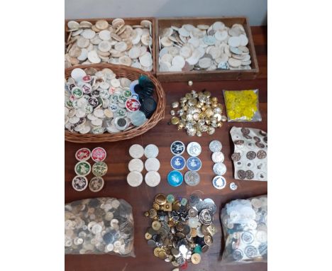 A large quantity of Artid buttons A/F, to include gold coloured and silver coloured examples, mixed blazer buttons and mother