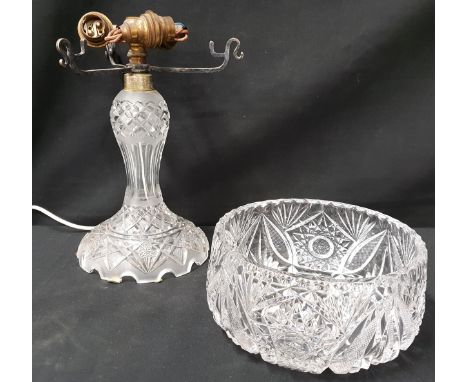CRYSTAL GLASS TABLE LAMPwith three brass light fittings and white metal stand for shade, 34cm high