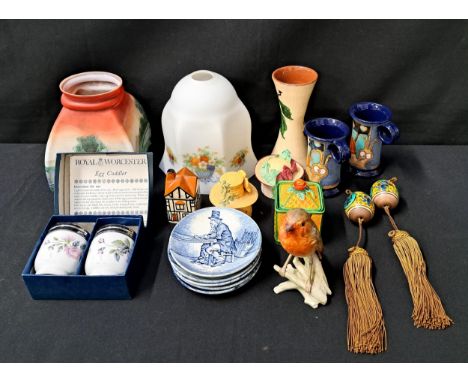 SELECTION OF CERAMICS AND GLASSWAREincluding two glass lampshades, a pair of boxed Royal Worcester Egg Coddlers, a pair of Ch