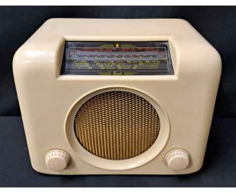 VINTAGE CREAM BAKELITE CASED BUSH VALVE RADIO type D.A.C. 90A, serial number 73/123393