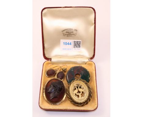 Victorian amethyst coloured carved cameo glass brooch and pair ear-rings, and two other brooches   Condition Report   Click h