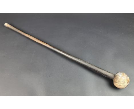 Ethnographica: a Zulu hardwood knobkerrie, 75cm long.