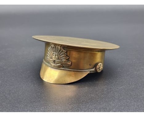 A WWI Trench Art Australian Commonwealth novelty brass cap tobacco box, the top engraved 'La Grande Guerre 1914-15-16' and to