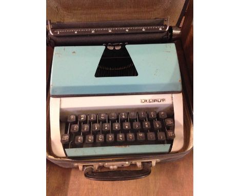 A c.1960s Lilliput child's typewriter