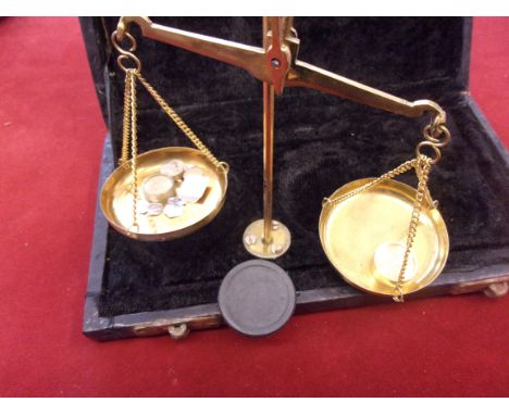 Vintage Gun Power Grainne Measuring Scales, with brass scales and weights in small felt lined box. (One weight missing). A ni