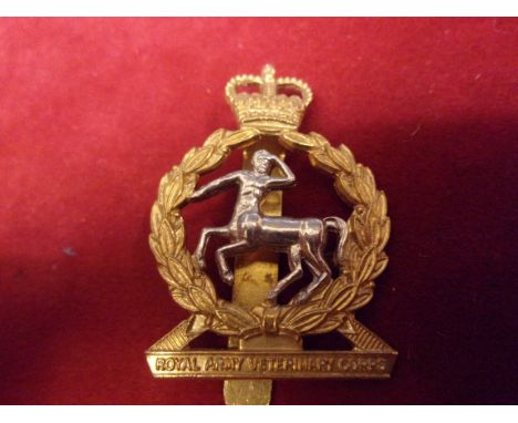 Royal Army Veterinary Corps EIIR Cap Badge (Bi-metal), slider