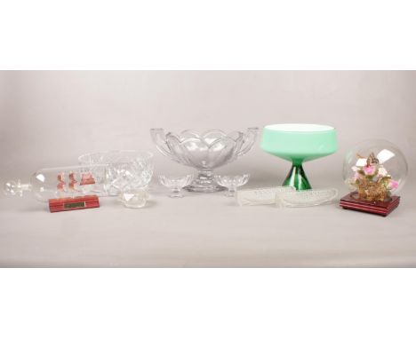 A selection of glassware - comprising of a 'Chippendale Krystol' marked pressed glass trophy bowl with two matching salters, 