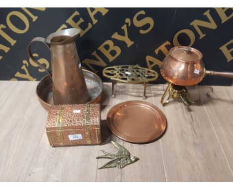 SELECTION COPPER AND BRASS TO INCLUDE TRIVET JUG BOWL FONDUE SET SMALL COPPER TRUNK ETC