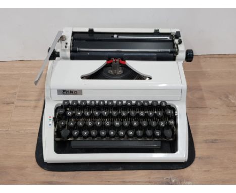 ERIKA TYPEWRITER