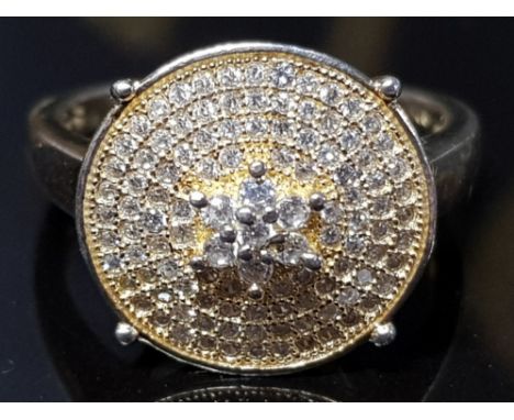 SILVER AND CZ ROUND CLUSTER RING 3.7G SIZE R.