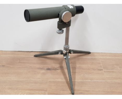 BUSHNELL COMPETITOR SPOTTING SCOPE ON TRIPOD BASE