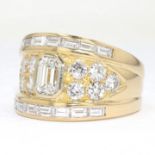 Ring in 750er Gold mit Diamanten, ges. ca. 2,78 ct