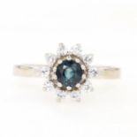 Ring in 585er Gold mit einem Saphir und Brillanten
