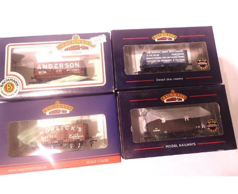 Four Bachmann wagons; Horlicks, Boston deep fishing, Anderson and SR box. P&amp;P Group 1 (£14+VAT for the first lot and £1+V