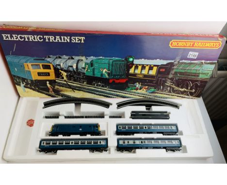 Hornby R825 Electric Train Set - Boxed. P&amp;P Group 3 (£25+VAT for the first lot and £5+VAT for subsequent lots) 