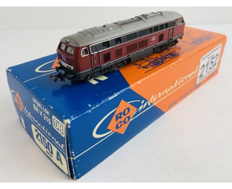 Roco N Gauge DB BR V 215 - Boxed. P&amp;P Group 1 (£14+VAT for the first lot and £1+VAT for subsequent lots) 