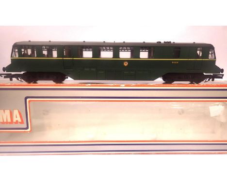 Lima railcar, BR Green W30W. P&amp;P Group 1 (£14+VAT for the first lot and £1+VAT for subsequent lots) 