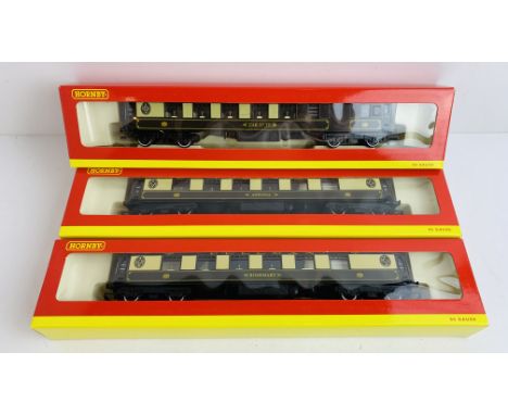 3x Hornby OO Pullman Coaches - Boxed. P&amp;P Group 3 (£25+VAT for the first lot and £5+VAT for subsequent lots) 