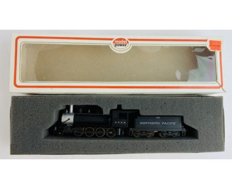 Model Power HO 2-8-0 Loco - Boxed. P&amp;P Group 1 (£14+VAT for the first lot and £1+VAT for subsequent lots) 