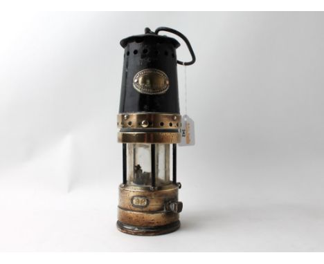 Patterson type GTL9 miners lamp