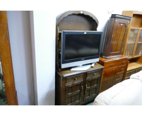 Dark dresser in the manner of Ercol 