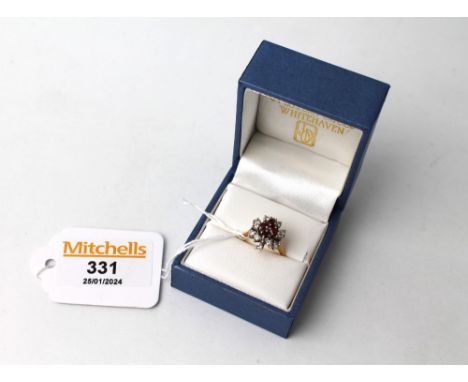18 ct gold diamond ring, Size H