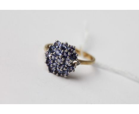 9 ct gold ring, size Q