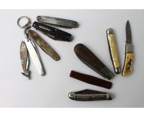 Penknives This bladed lot is not for sale to people under the age of 18. By bidding on this item you are declaring that you a